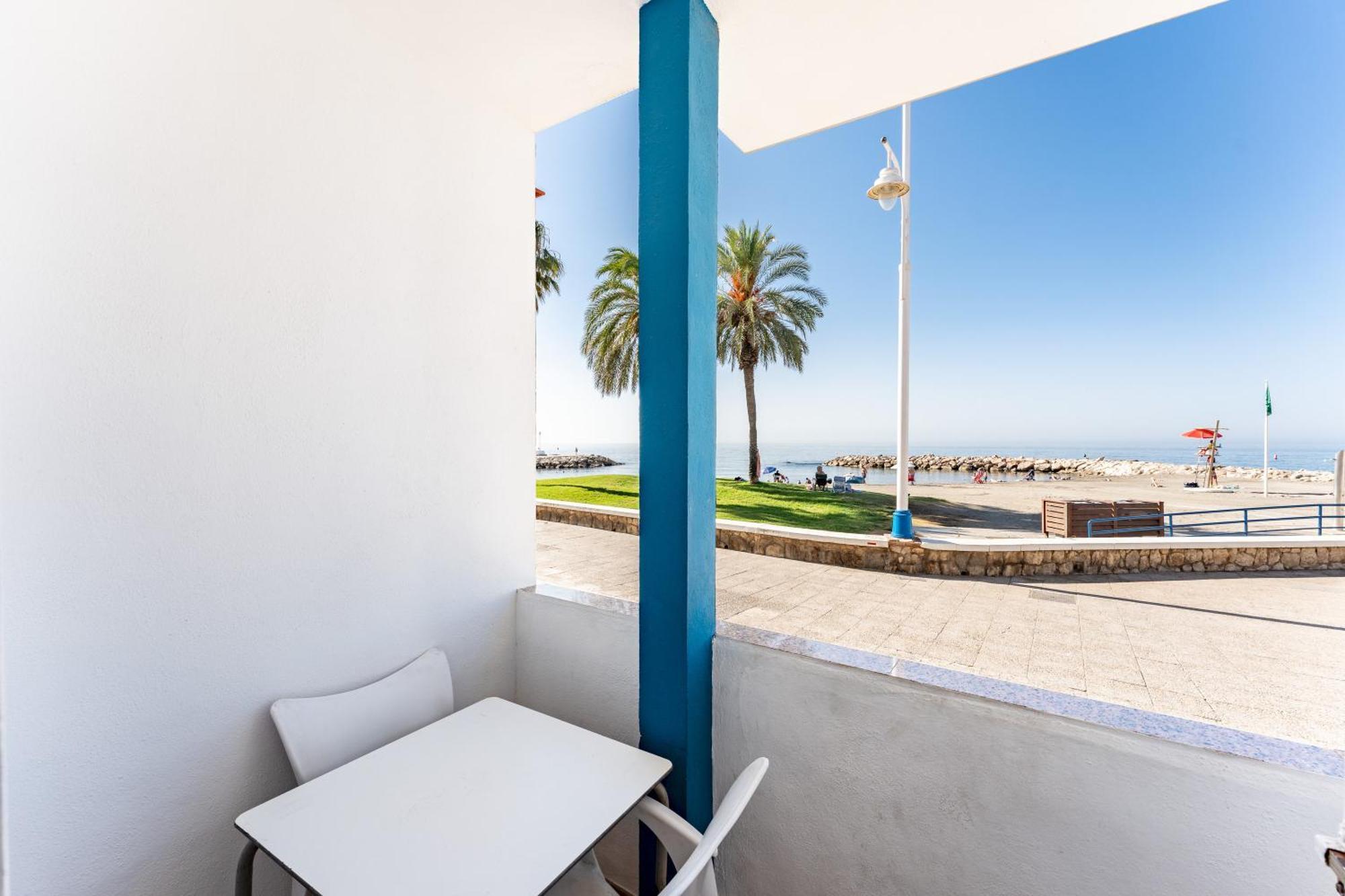 דירות Rincón de la Victoria A La Orilla Del Mar, Pedregalejo מראה חיצוני תמונה