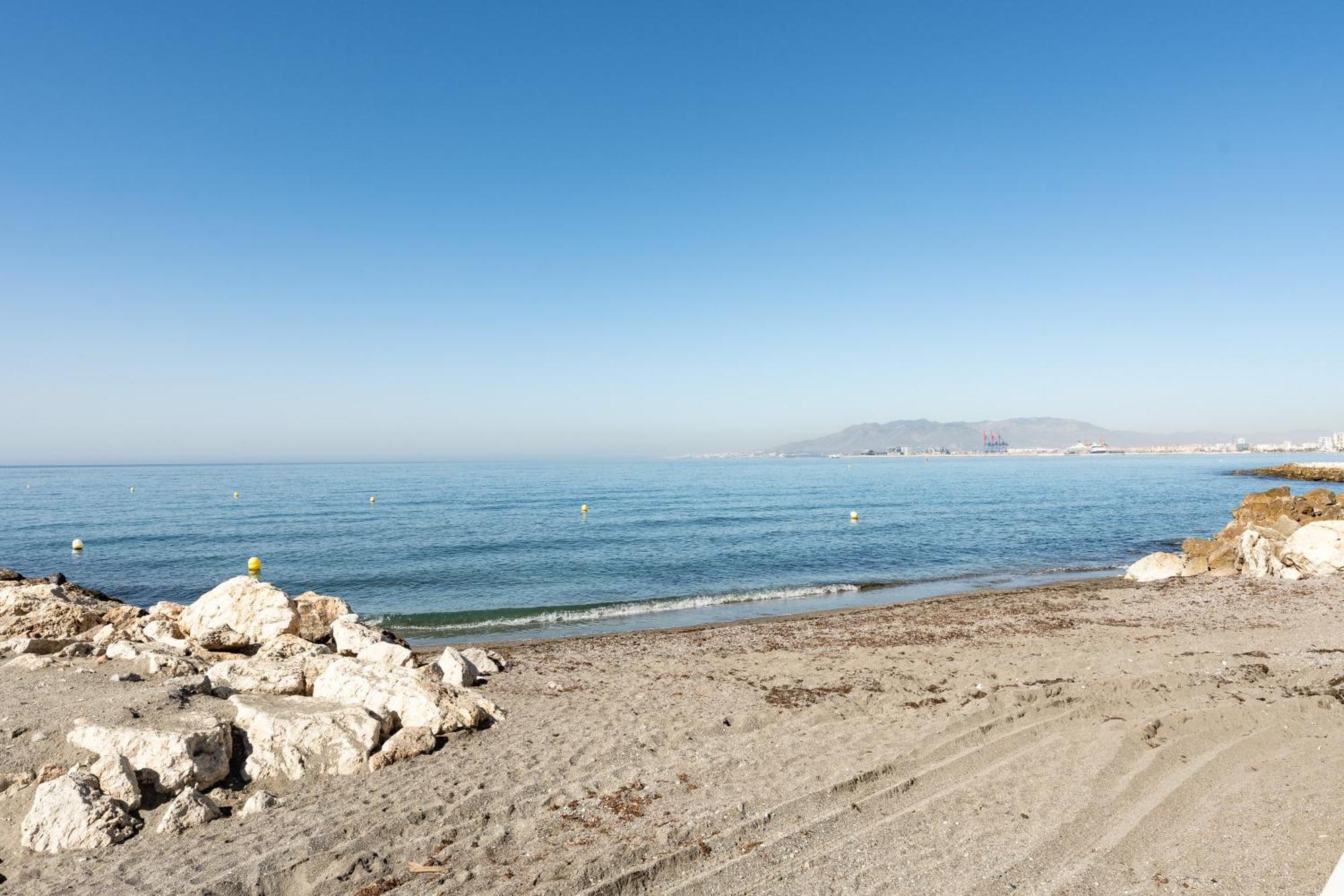 דירות Rincón de la Victoria A La Orilla Del Mar, Pedregalejo מראה חיצוני תמונה