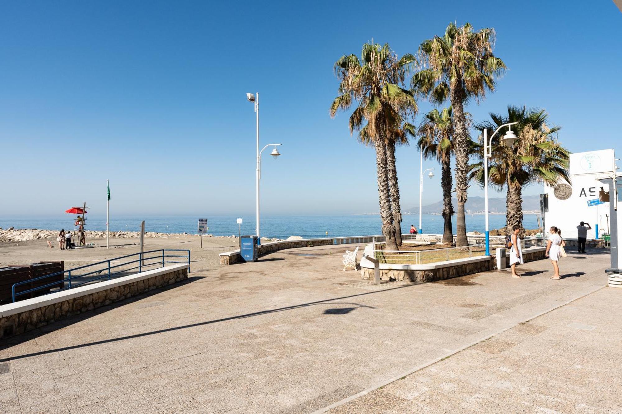 דירות Rincón de la Victoria A La Orilla Del Mar, Pedregalejo מראה חיצוני תמונה