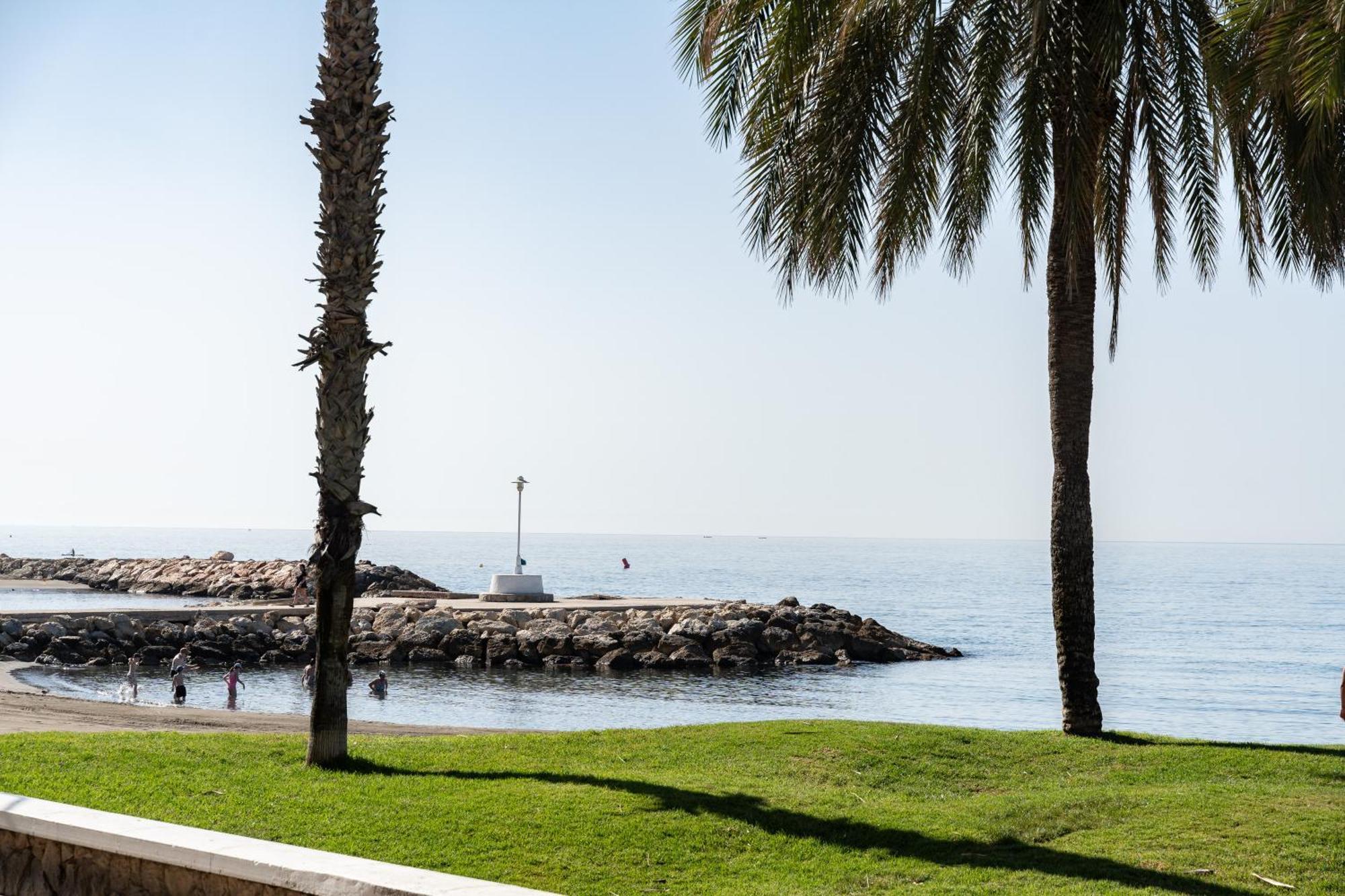 דירות Rincón de la Victoria A La Orilla Del Mar, Pedregalejo מראה חיצוני תמונה