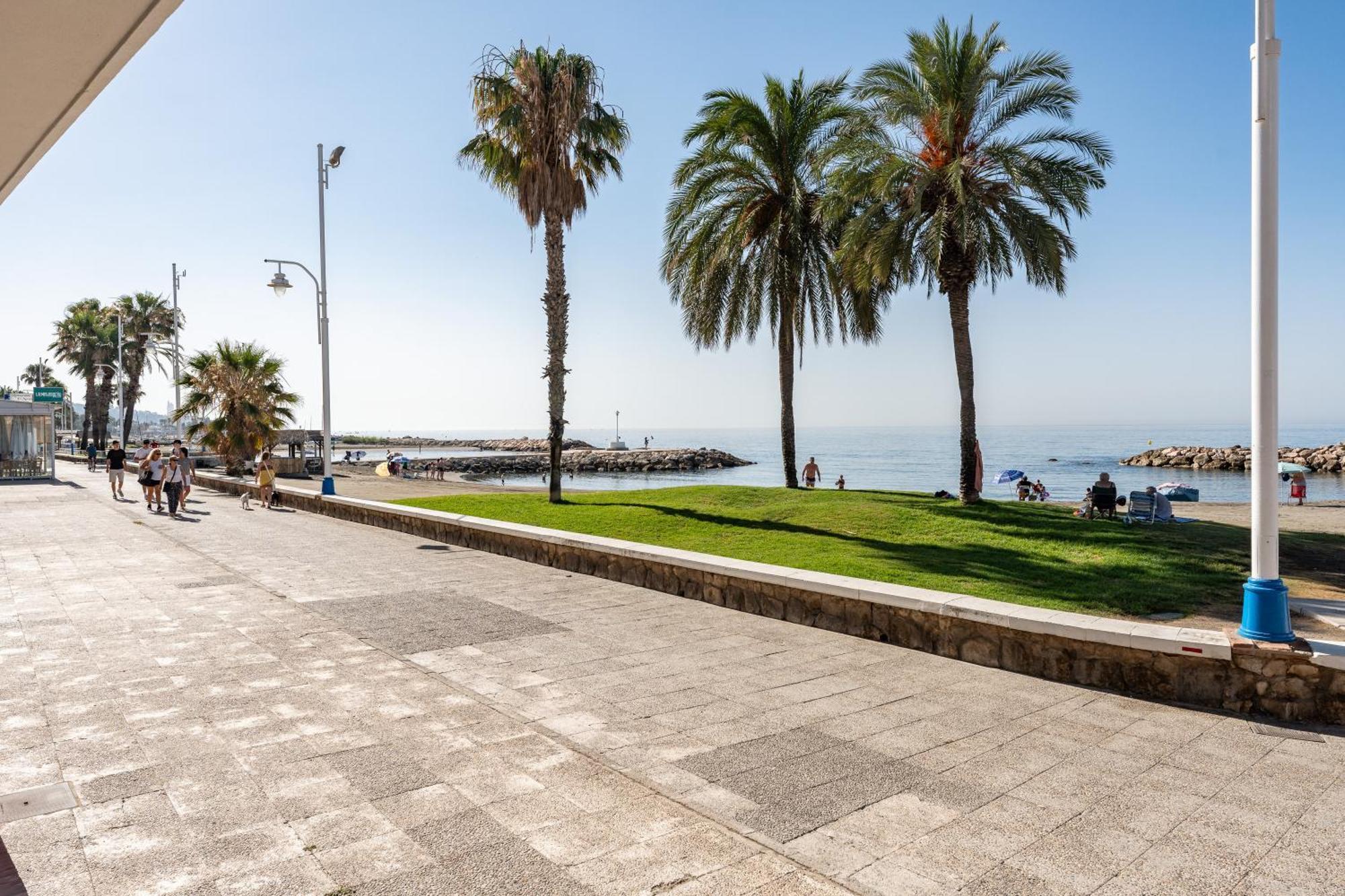 דירות Rincón de la Victoria A La Orilla Del Mar, Pedregalejo מראה חיצוני תמונה